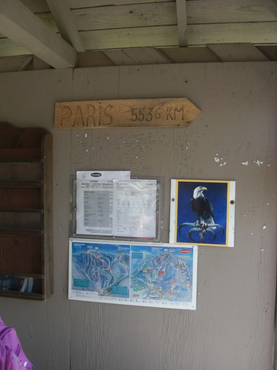 Far-Far-Away-Wish-Loin-de-Zanzibar